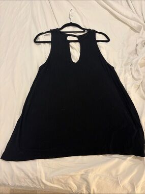 Women's Black Keyhole Tank Top
